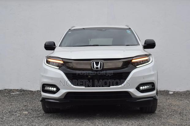 Honda Vezel 2019 White