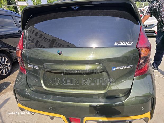 Nissan Note 2019 Green