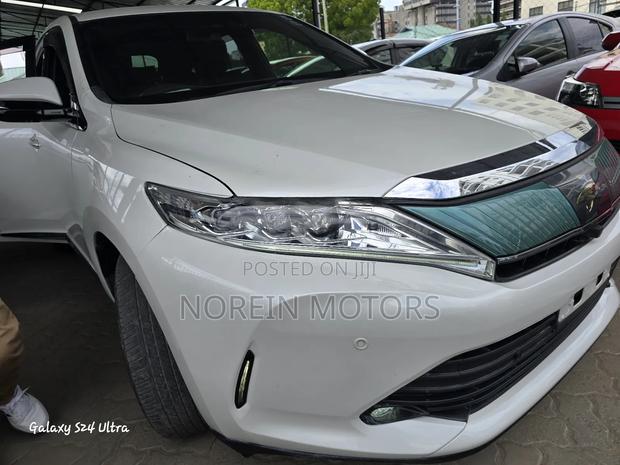 Toyota Harrier 2019 White