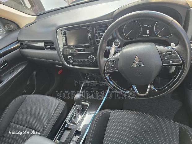 Mitsubishi Outlander 2019 Purple