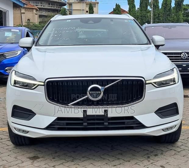 Volvo XC60 T5 R-Design AWD 2019 White