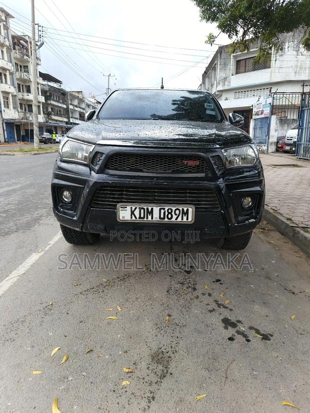Toyota Hilux Revo Double Cab Deisel 2.8 AWD 2016 Black