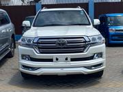 Toyota Land Cruiser 4.6 V8 ZX 2018 White for sale