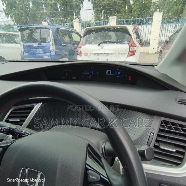 Honda Jade 1.5 Hybrid 2018 Maroon