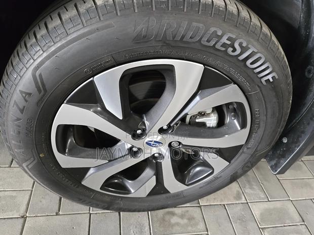 Subaru Outback 2023 Gray