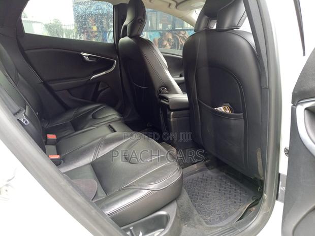 Volvo V40 T5 AWD 2015 White
