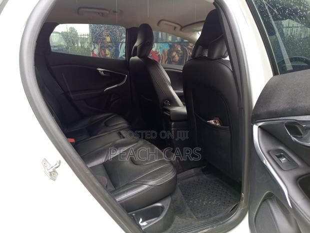 Volvo V40 T5 AWD 2015 White