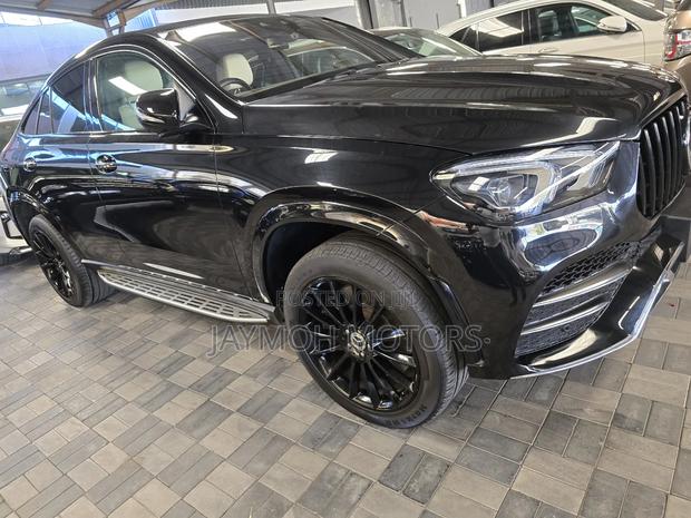 Mercedes-Benz GLE-Class 2022 Black