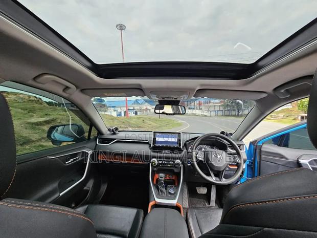 Toyota RAV4 Adventure 2019 Blue