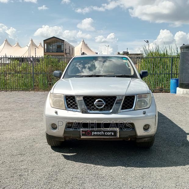 Nissan Pathfinder LE 4x4 2005 Silver