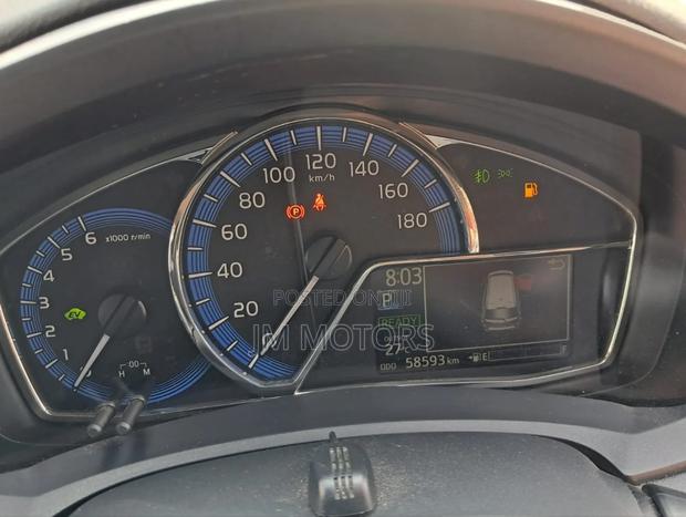 Toyota Corolla Fielder 2019 Orange