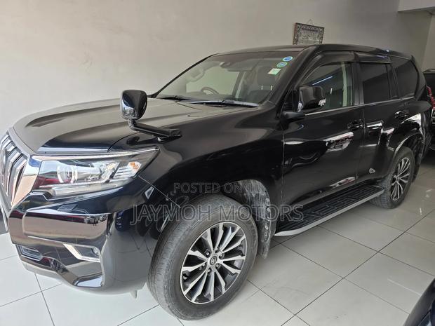 Toyota Land Cruiser Prado 2021 Black