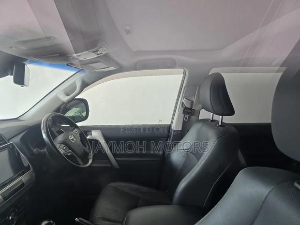 Toyota Land Cruiser Prado 2021 Black