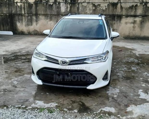 Toyota Corolla Fielder 2019 Off white