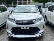 Toyota Harrier 2.0 2018 White for sale