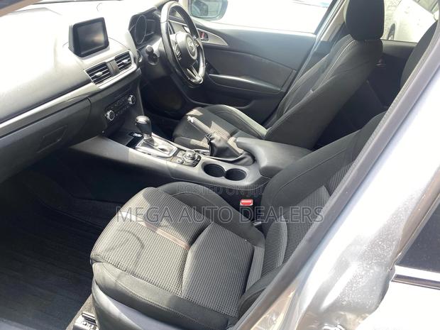 Mazda Axela 2018 Silver