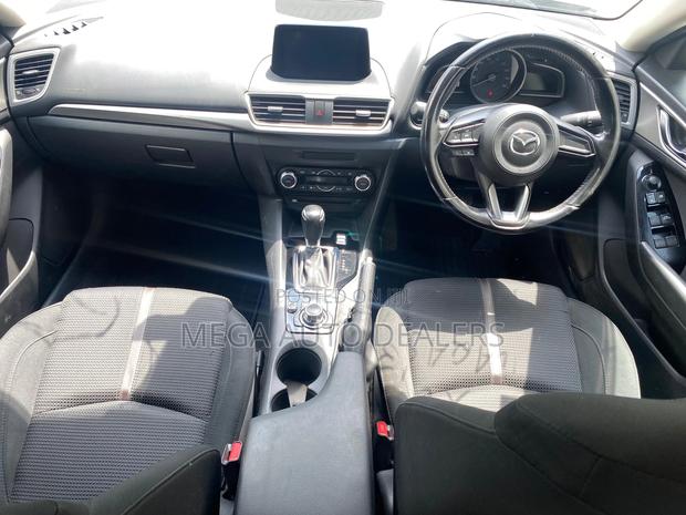 Mazda Axela 2018 Silver