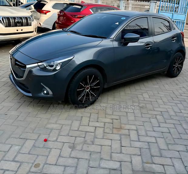 Mazda Demio 2018 Gray