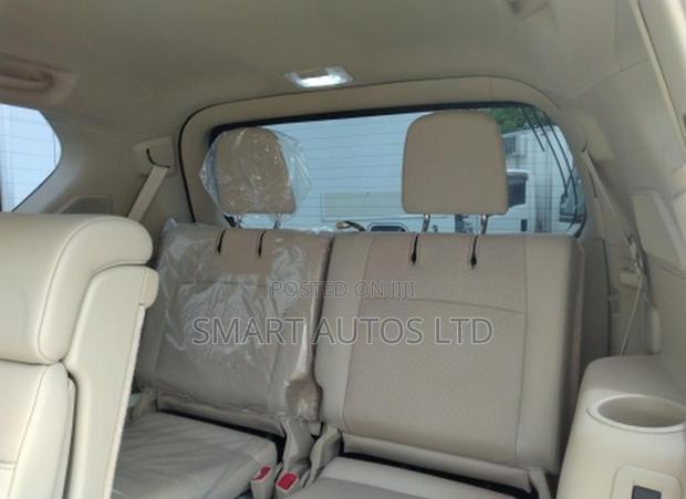 Toyota Land Cruiser Prado 2.8 2019 Blue