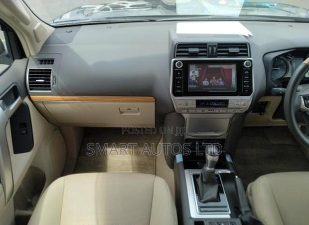 Toyota Land Cruiser Prado 2.8 2019 Blue