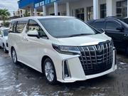 Toyota Alphard 2018 White for sale