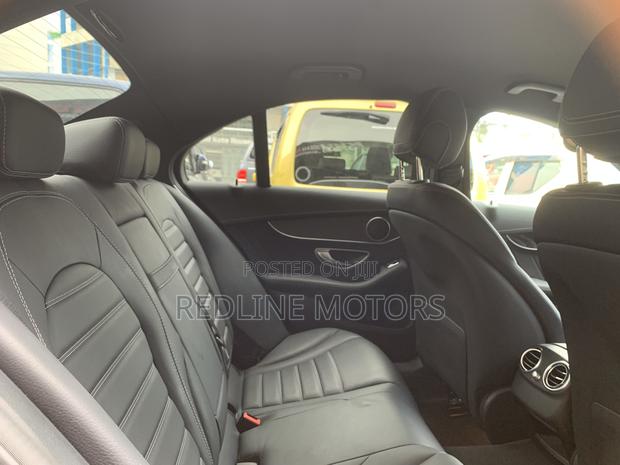Mercedes-Benz C200 2018 Blue