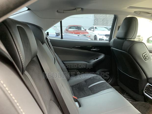 Toyota Crown 2018 Black