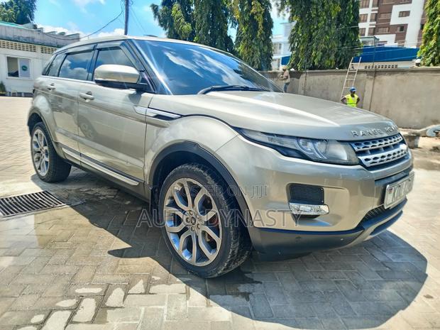 Land Rover Range Rover 2015 Gold