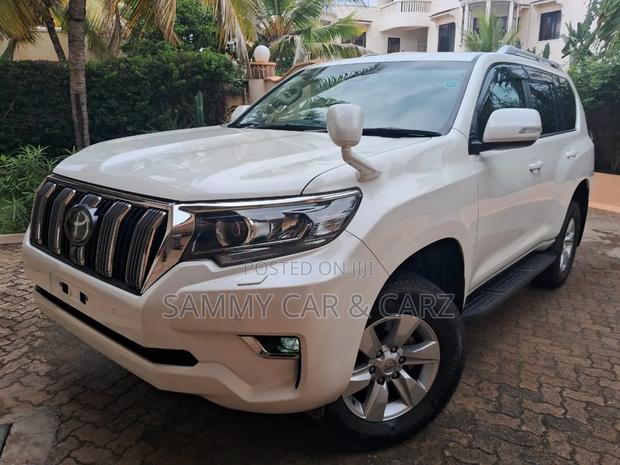 Toyota Land Cruiser Prado 2018 White