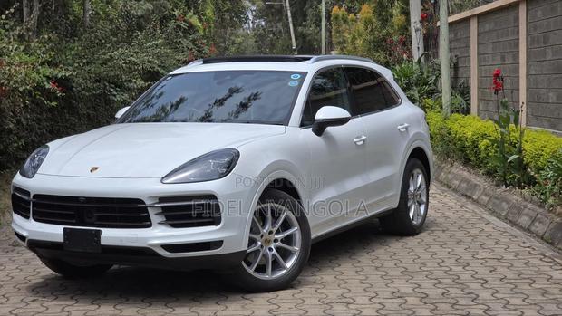 Porsche Cayenne 2018 White
