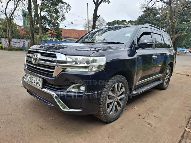 Toyota Land Cruiser 4.6 V8 ZX 2016 Matt Black