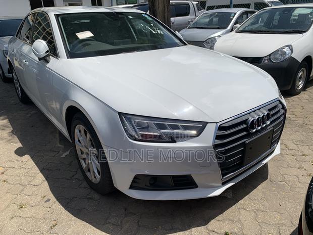Audi A4 2018 Off white