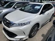 Toyota Harrier 2.0 4WD 2018 Off white for sale