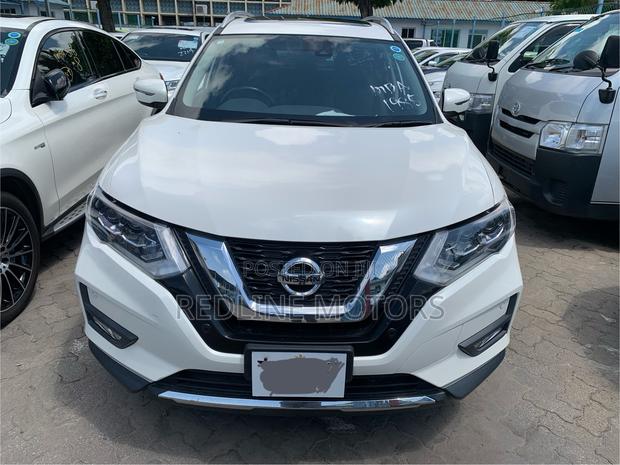 Nissan X-Trail 2.0 Petrol AWD 2018 White
