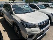 Subaru Forester 2.5i Premium AWD 2018 Off white for sale