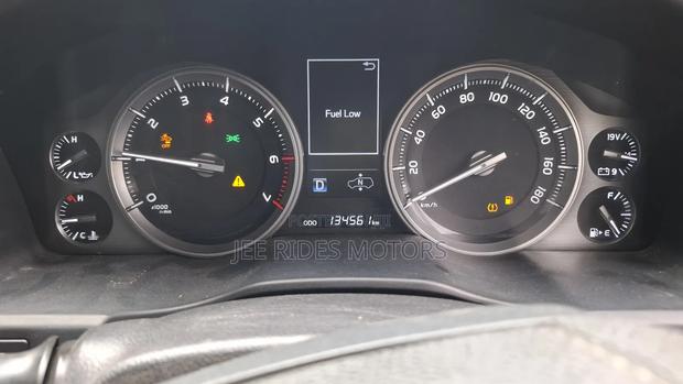 Toyota Land Cruiser 4.6 V8 ZX 2016 Black