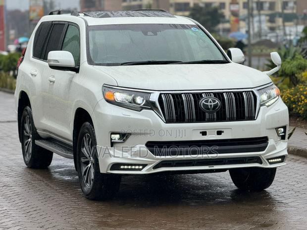 Toyota Land Cruiser Prado 2.7 2019 White