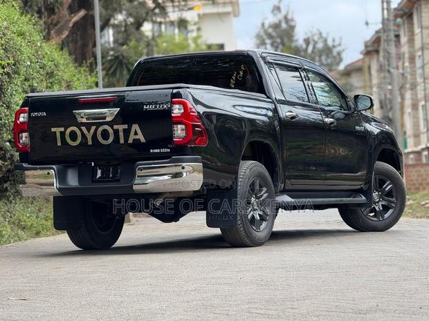 Toyota Hilux 2019 Black
