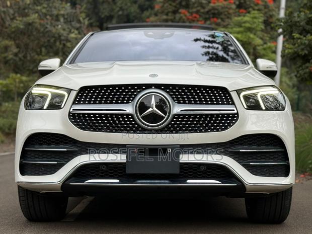 Mercedes-Benz GLE-Class GLE 400d 4MATIC 2021 White