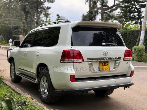 Toyota Land Cruiser 2008 Pearl