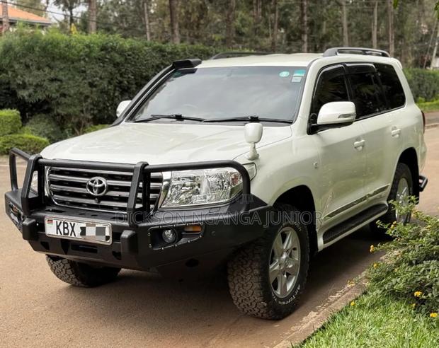 Toyota Land Cruiser 2008 Pearl