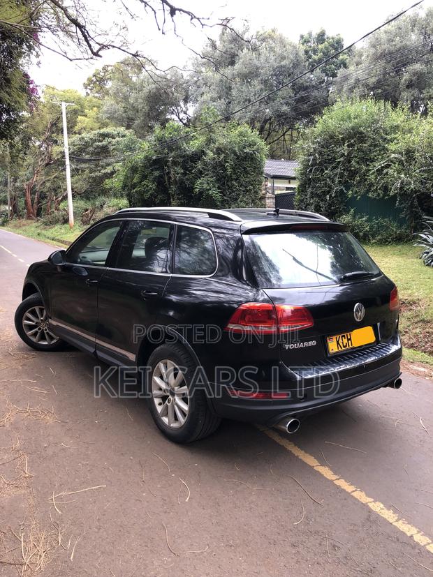 Volkswagen Touareg 2012 Black
