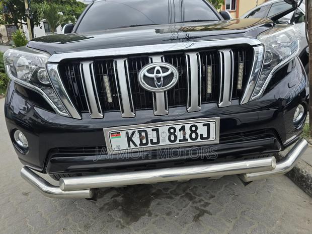 Toyota Land Cruiser Prado 2016 Black