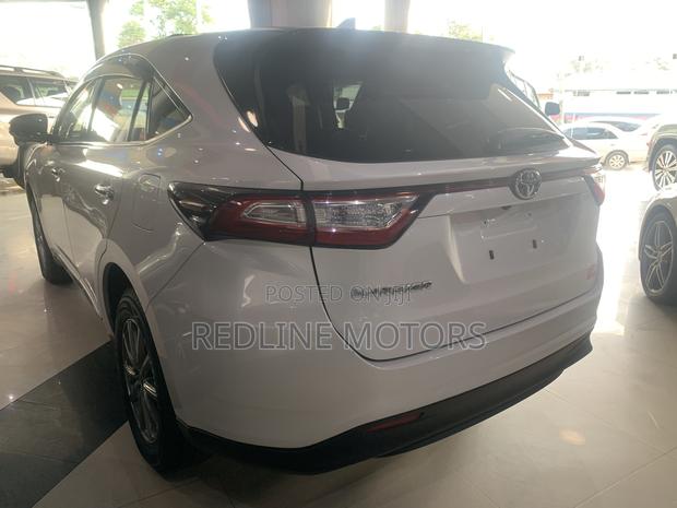 Toyota Harrier 2.0 2018 Pearl