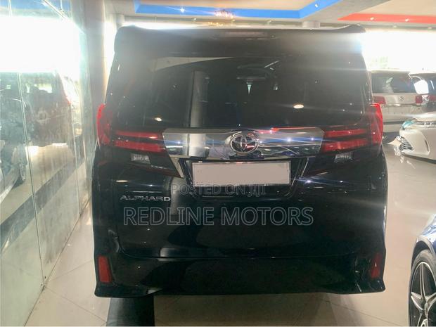 Toyota Alphard 2.5 Petrol FWD 2018 Black