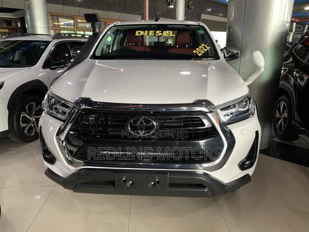 Toyota Hilux Revo Double Cab Deisel 2.4 AWD 2022 Pearl