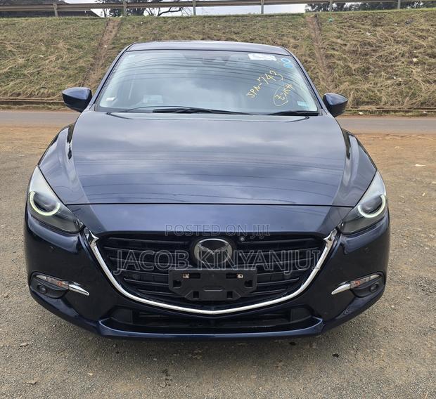 Mazda Axela 2018 Blue
