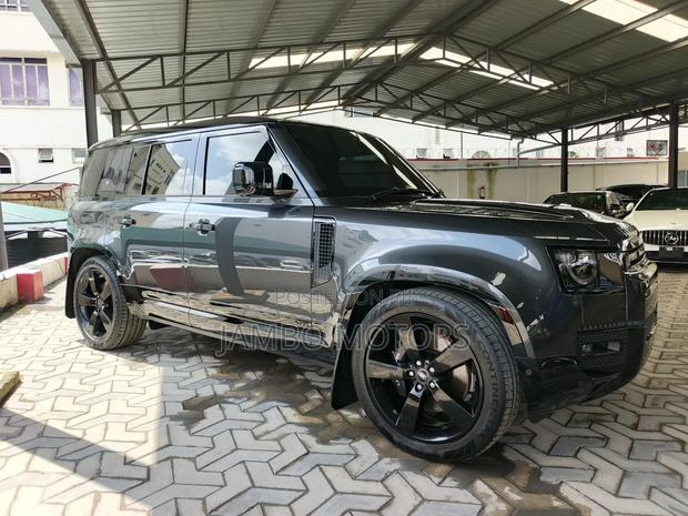 Land Rover Defender X 2024 Black