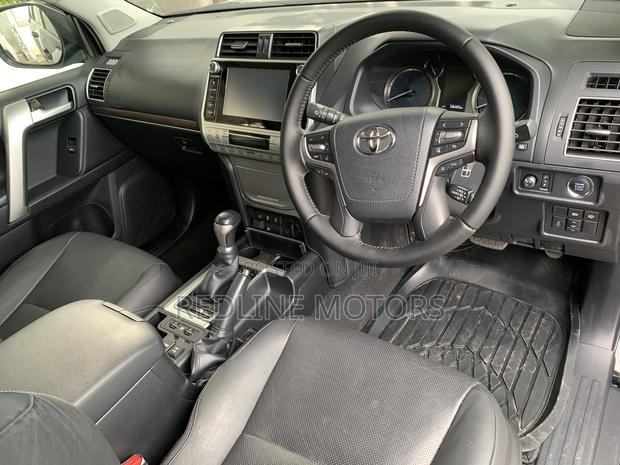 Toyota Land Cruiser Prado 2.8 2018 Black
