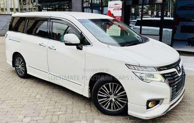 Nissan Elgrand 2018 White